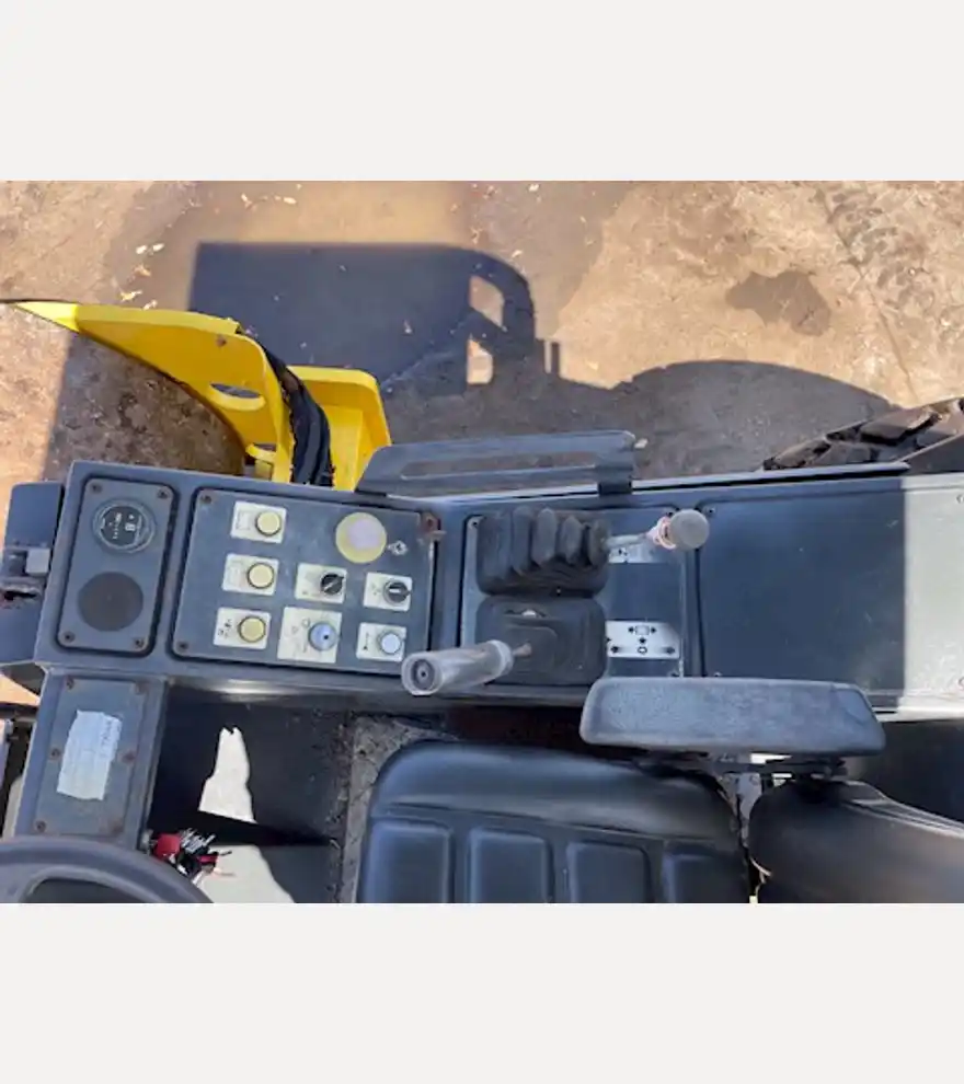 2006 Bomag BW211D-3 Vibratory Roller - Bomag Asphalt & Conrete - bomag-asphalt-conrete-bw211d-3-vibratory-roller-ffe47042-5.jpg