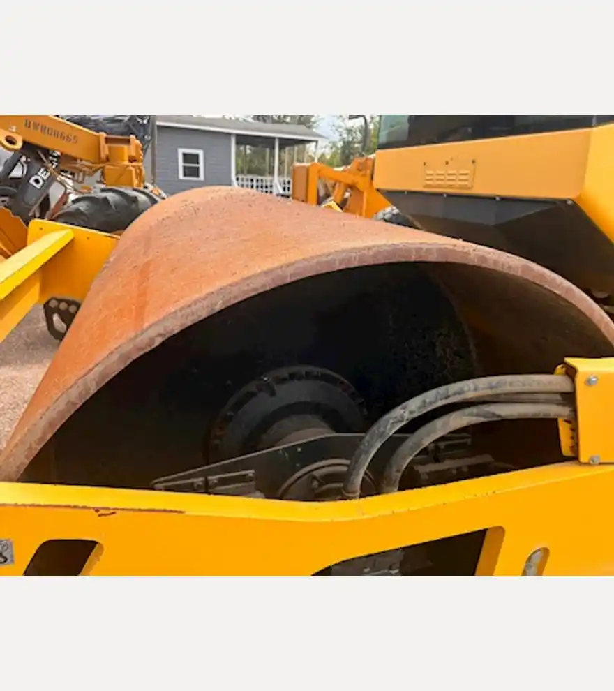 2014 Bomag BW213 - Bomag Compactors - bomag-compactors-bw213-7eb9822d-2.jpg