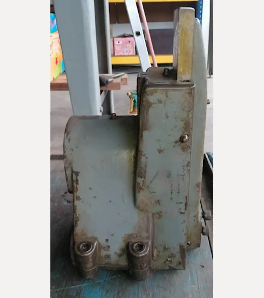  BRIDGESPOT Slotting Head Attachment for Bridgeport Milling Machine (USA) - BRIDGESPOT Aggregate Equipment - bridgespot-aggregate-equipment-slotting-head-attachment-for-bridgeport-milling-machine-usa-822b0fea-2.jpg