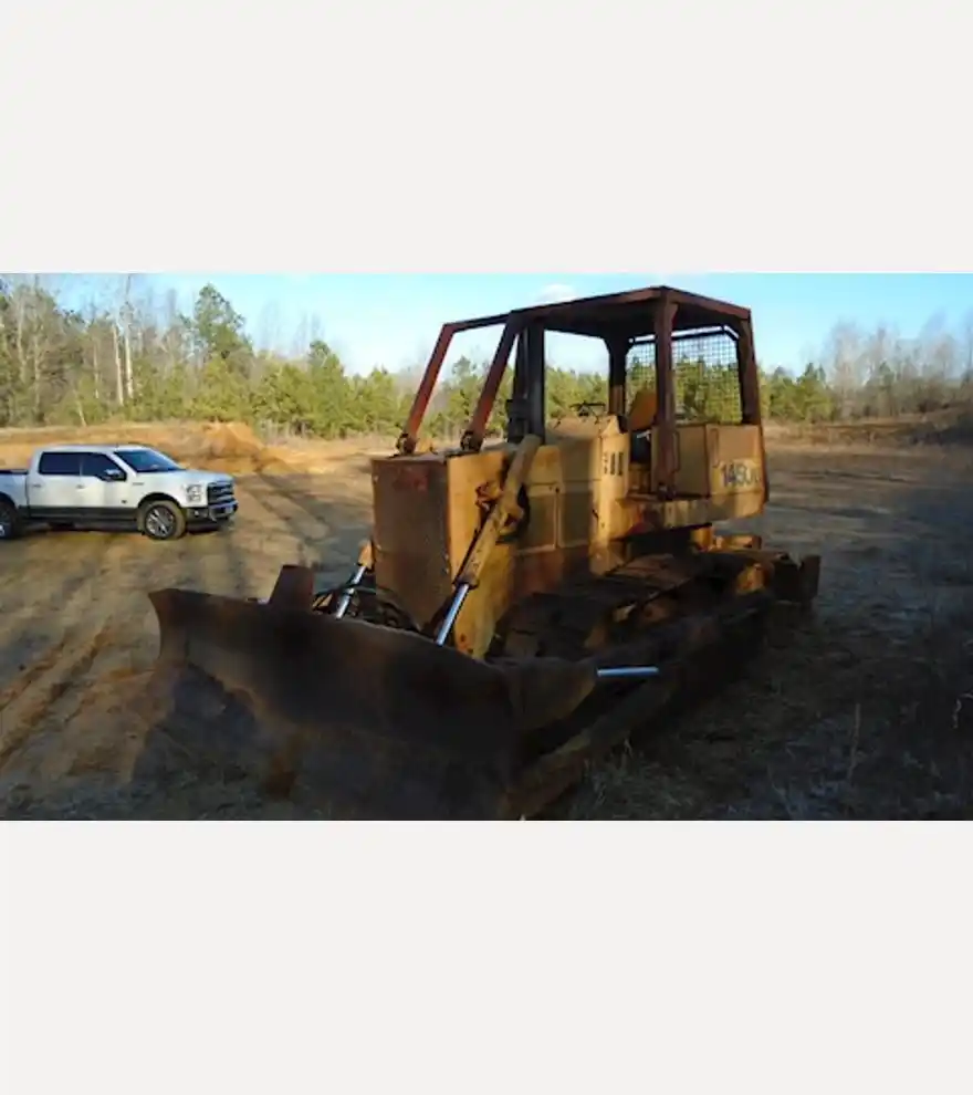 1984 CASE 1450B Crawler Dozer - CASE Bulldozers - case-bulldozers-1450b-crawler-dozer-ae2e6485-8.JPG