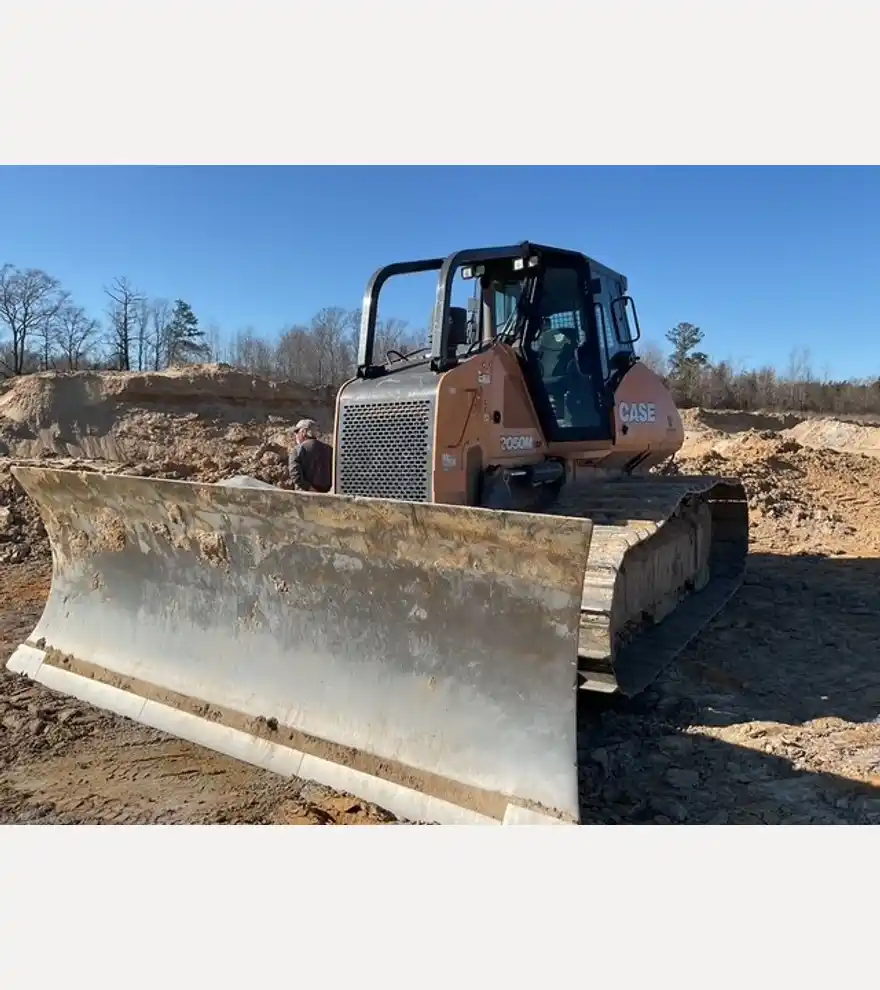 2020 CASE 2050M LGP Dozer - CASE Bulldozers - case-bulldozers-2050m-lgp-dozer-2e19c542-3.jpg