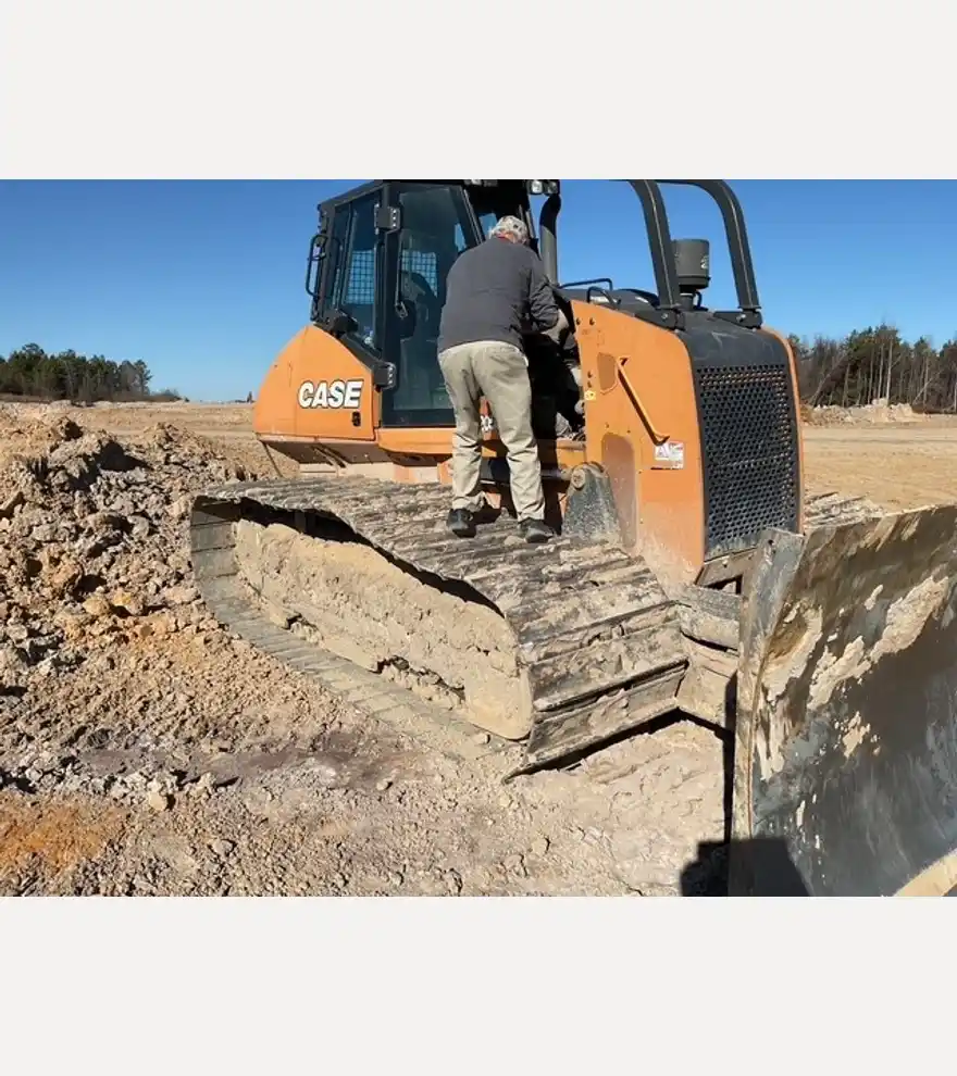 2020 CASE 2050M LGP Dozer - CASE Bulldozers - case-bulldozers-2050m-lgp-dozer-2e19c542-5.jpg