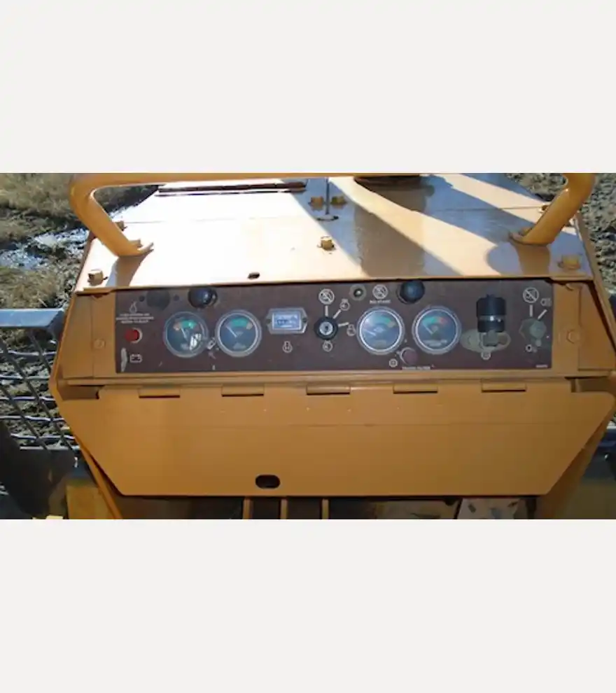 1994 CASE 850G Crawler Dozer - CASE Bulldozers - case-bulldozers-850g-crawler-dozer-6ee47864-14.JPG