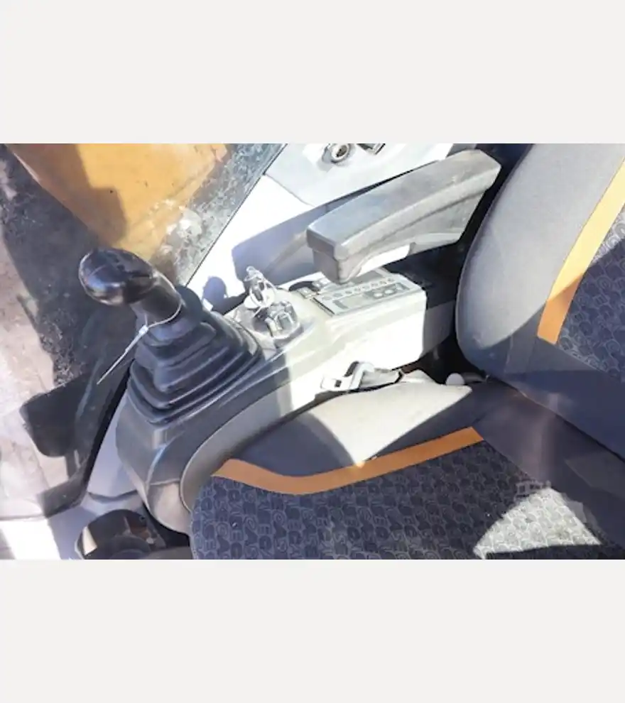2018 CASE CX145D SR LC Excavator - CASE Excavators - case-excavators-cx145d-sr-lc-excavator-d0d44265-6.jpg