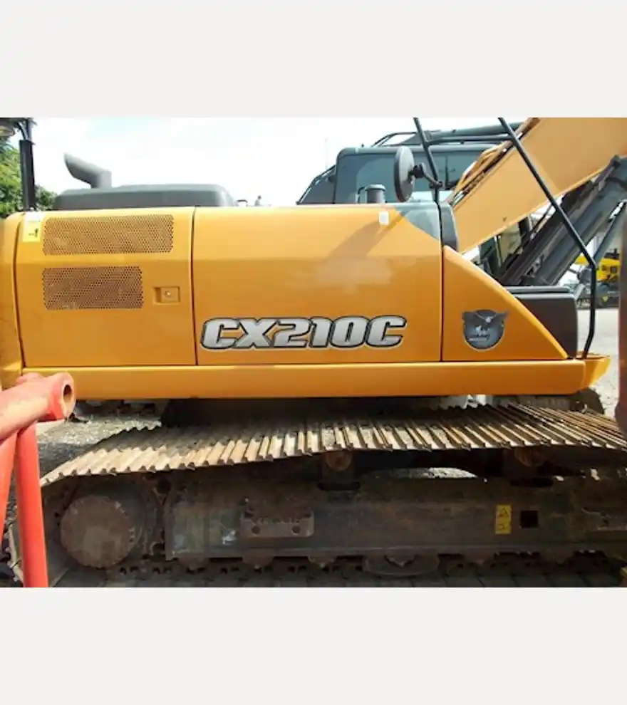 2014 CASE CX210C - CASE Excavators - case-excavators-cx210c-77ea6e7f-7.jpg