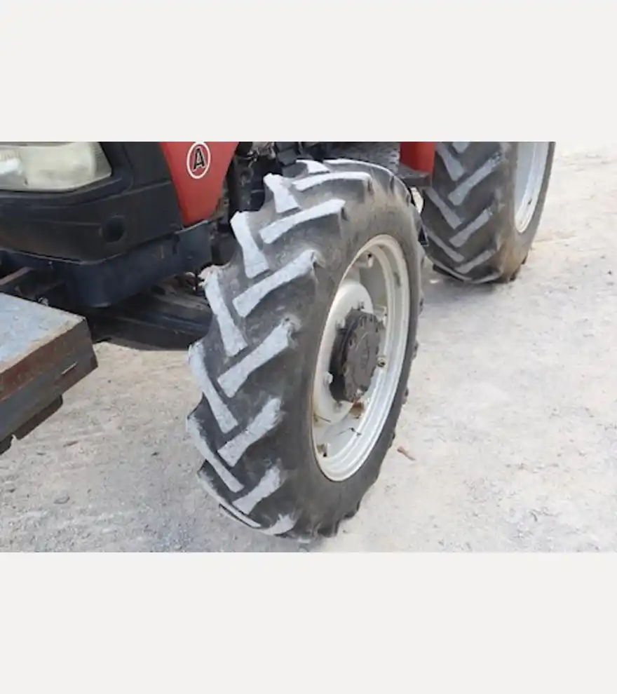 2011 CASE IH Farmall 55 Tractor - CASE IH Tractors - case-ih-tractors-farmall-55-tractor-8cd90af3-9.jpg