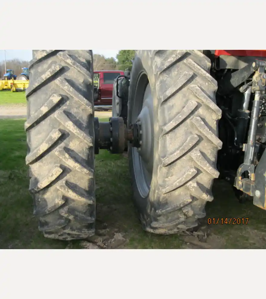 2014 CASE IH Magnum 260 - CASE IH Tractors - case-ih-tractors-magnum-260-ee328e04-8.JPG