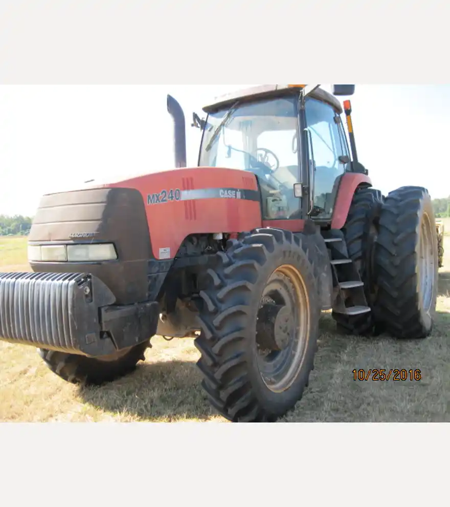 2002 CASE IH MX240 - CASE IH Tractors - case-ih-tractors-mx240-09043b92-3.JPG