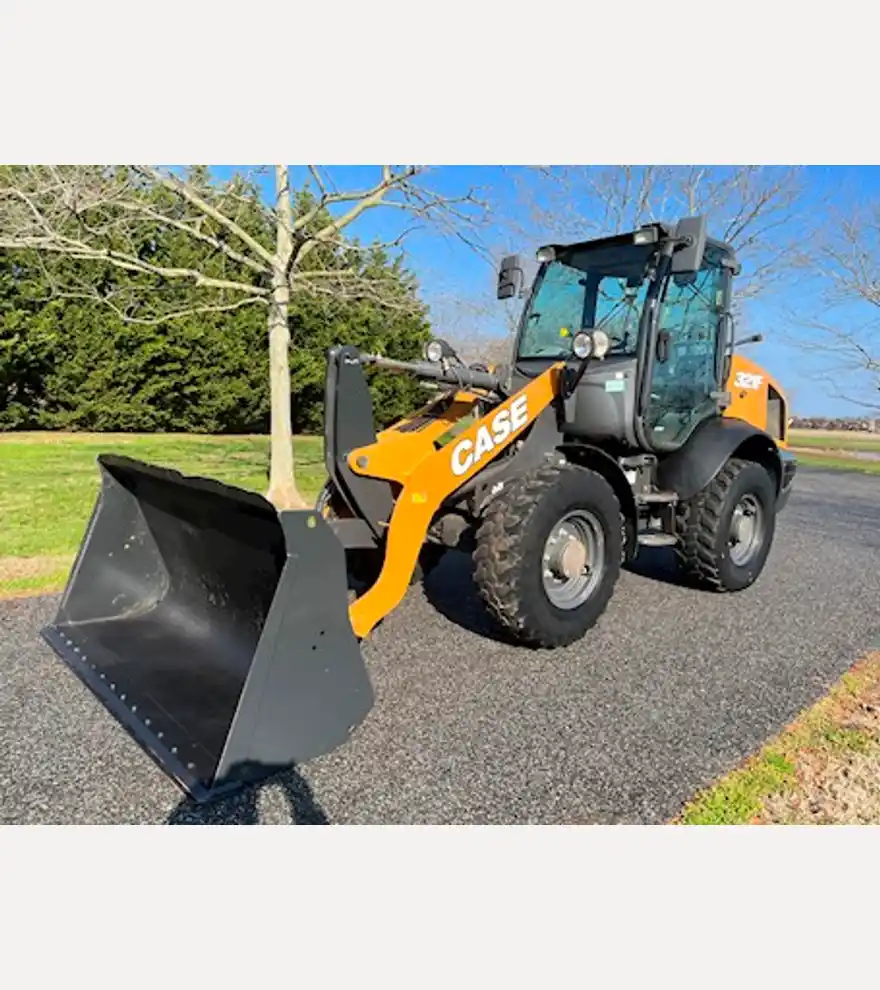 2018 CASE 321F - CASE Loaders - case-loaders-321f-128fac36-2.JPG