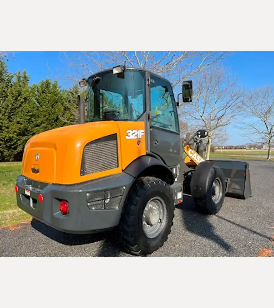2018 CASE 321F - CASE Loaders - case-loaders-321f-128fac36-5.JPG