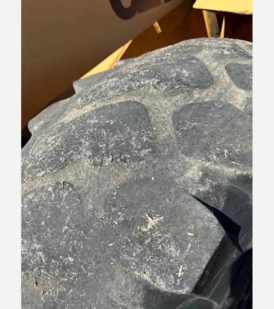 1992 CASE 621 Wheel Loader - CASE Loaders - case-loaders-621-wheel-loader-c0c61873-11.jpg