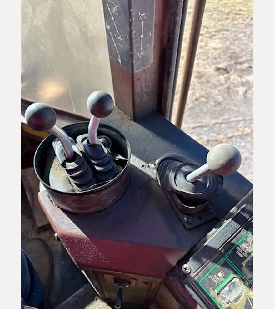 1992 CASE 621 Wheel Loader - CASE Loaders - case-loaders-621-wheel-loader-c0c61873-8.jpg