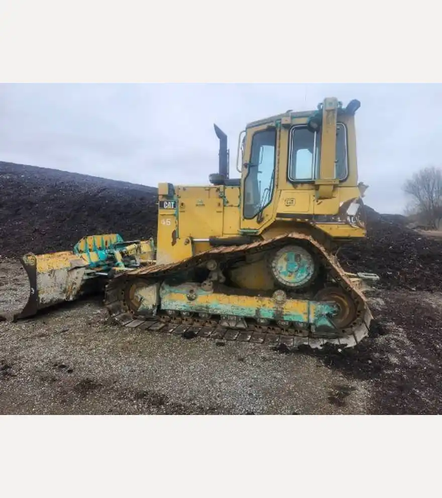 2002 Caterpillar D4H LGP - Caterpillar Bulldozers - caterpillar-bulldozers-d4h-lgp-07ead0a6-2.jpg