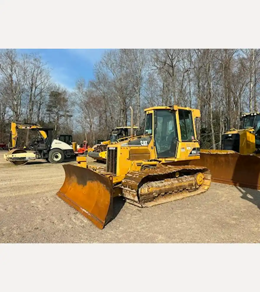 2007 Caterpillar D5G LGP - Caterpillar Bulldozers - caterpillar-bulldozers-d5g-lgp-d0a7489e-1.JPEG