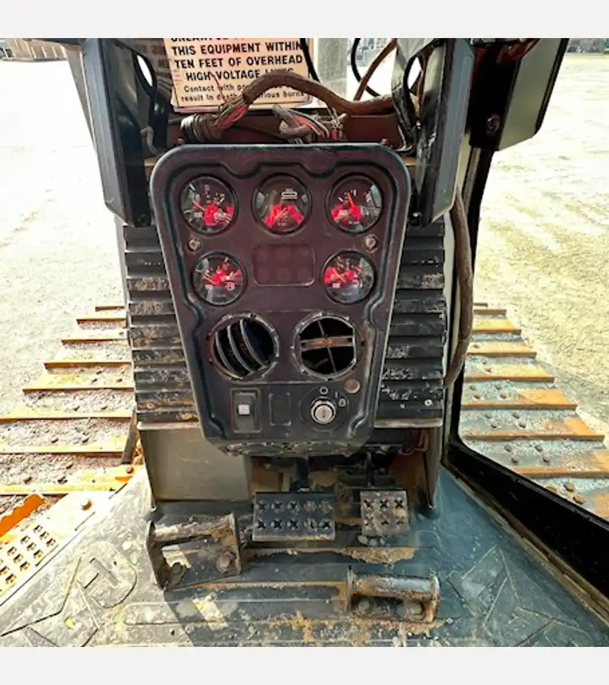 2007 Caterpillar D5G LGP - Caterpillar Bulldozers - caterpillar-bulldozers-d5g-lgp-d0a7489e-11.JPEG