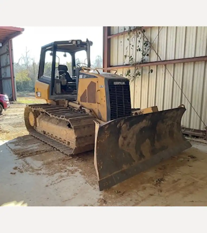 2011 Caterpillar D5K LGP Crawler Dozer - Caterpillar Bulldozers - caterpillar-bulldozers-d5k-lgp-crawler-dozer-8687c9a4-1.jpg