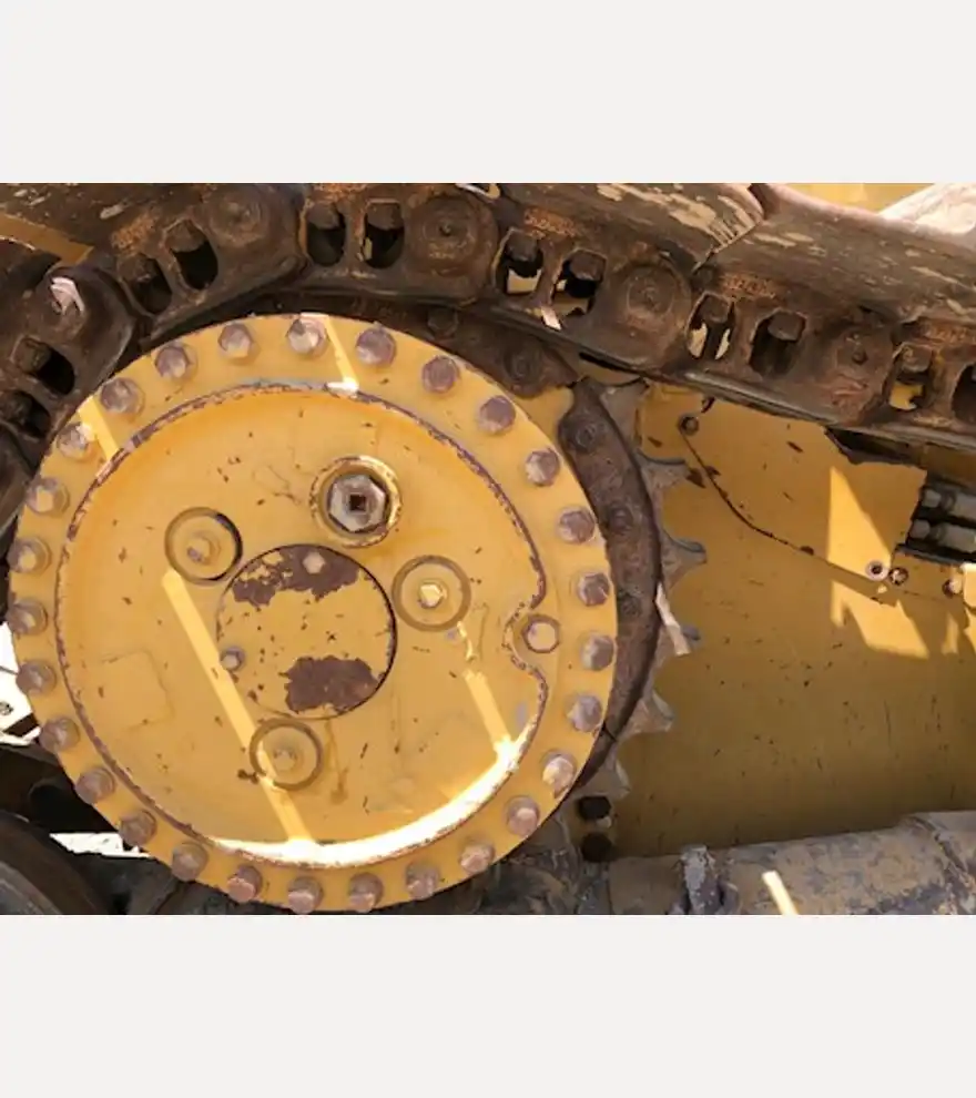 1999 Caterpillar D5M - Caterpillar Bulldozers - caterpillar-bulldozers-d5m-07a37863-11.jpeg