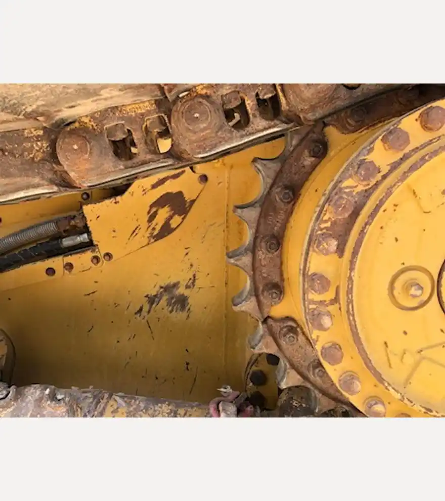 1999 Caterpillar D5M - Caterpillar Bulldozers - caterpillar-bulldozers-d5m-07a37863-15.jpeg