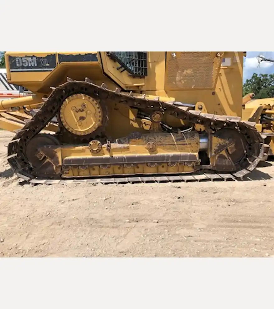 1999 Caterpillar D5M - Caterpillar Bulldozers - caterpillar-bulldozers-d5m-07a37863-9.jpeg