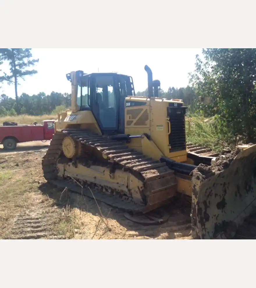 2015 Caterpillar D6N LGP - Caterpillar Bulldozers - caterpillar-bulldozers-d6n-lgp-1d660ea0-2.jpg