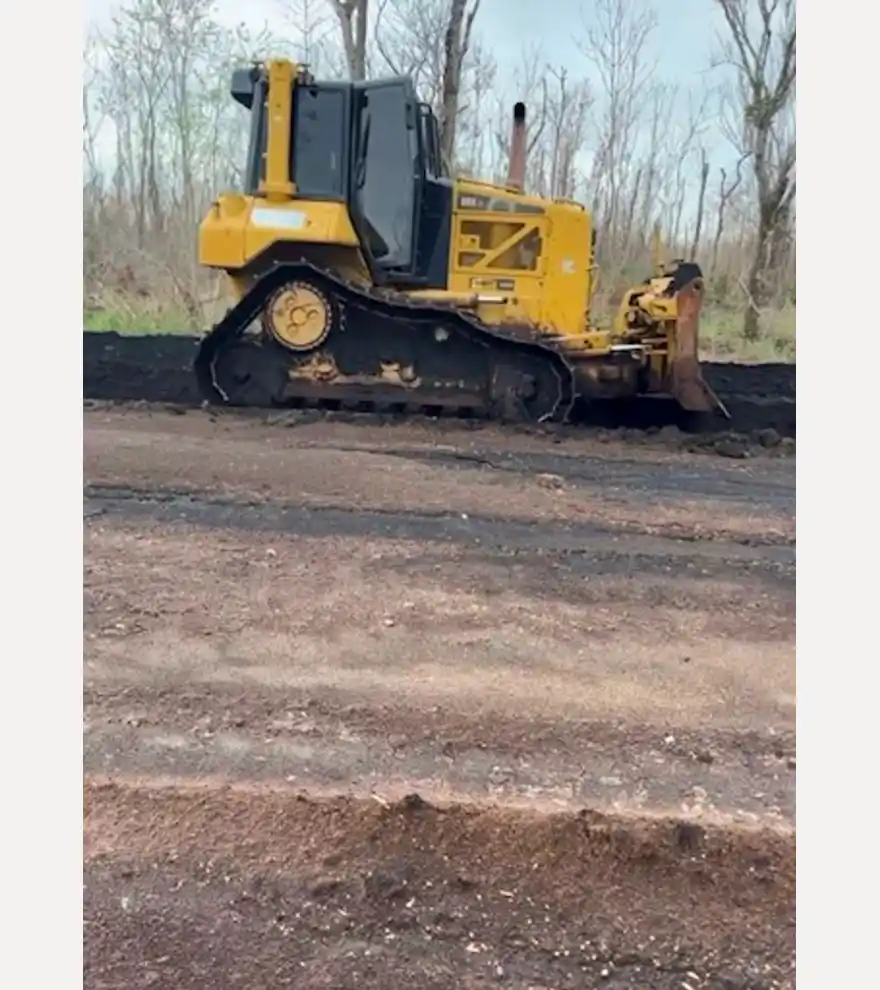 2008 Caterpillar D6NXL - Caterpillar Bulldozers - caterpillar-bulldozers-d6nxl-c892c524-1.jpeg