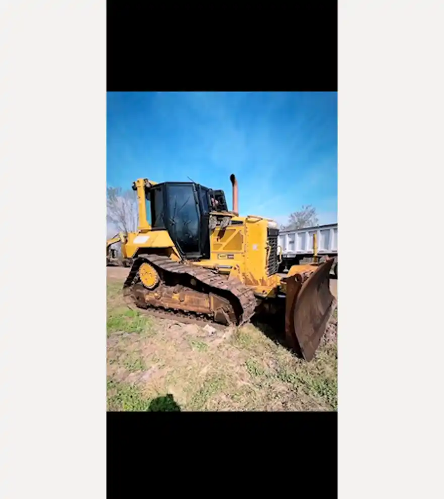 2008 Caterpillar D6NXL - Caterpillar Bulldozers - caterpillar-bulldozers-d6nxl-c892c524-1.png