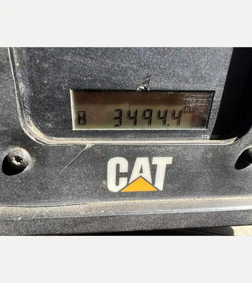 2005 Caterpillar D6R - Caterpillar Bulldozers - caterpillar-bulldozers-d6r-56a239a4-16.jpeg