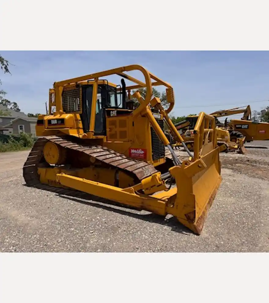 2005 Caterpillar D6R - Caterpillar Bulldozers - caterpillar-bulldozers-d6r-56a239a4-2.jpeg