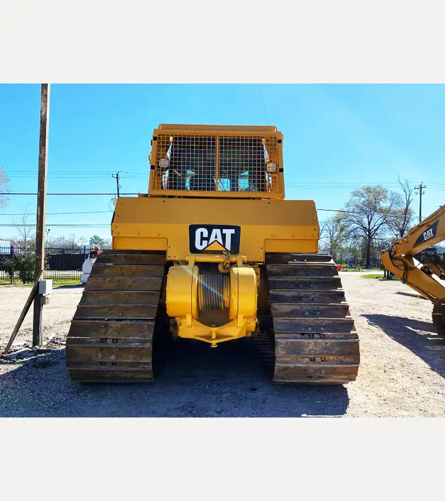 2005 Caterpillar D6R - Caterpillar Bulldozers - caterpillar-bulldozers-d6r-56a239a4-5.jpeg