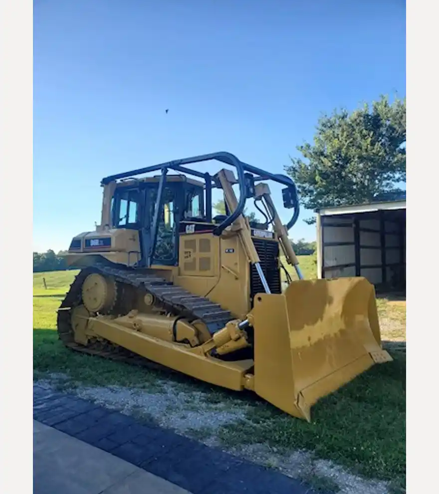2004 Caterpillar D6R XL - Caterpillar Bulldozers - caterpillar-bulldozers-d6r-xl-7400bc89-1.jpg