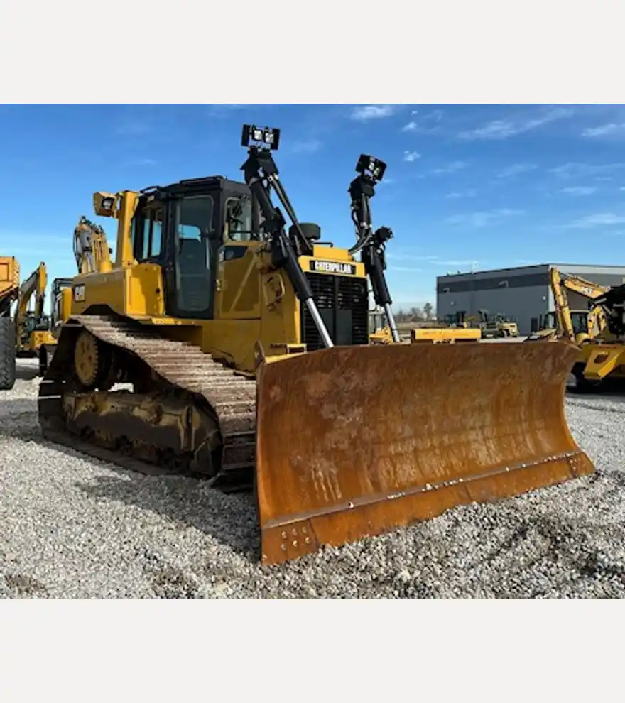 2014 Caterpillar D6T LGP dozer - Caterpillar Bulldozers - caterpillar-bulldozers-d6t-lgp-dozer-df266f06-2.jpg