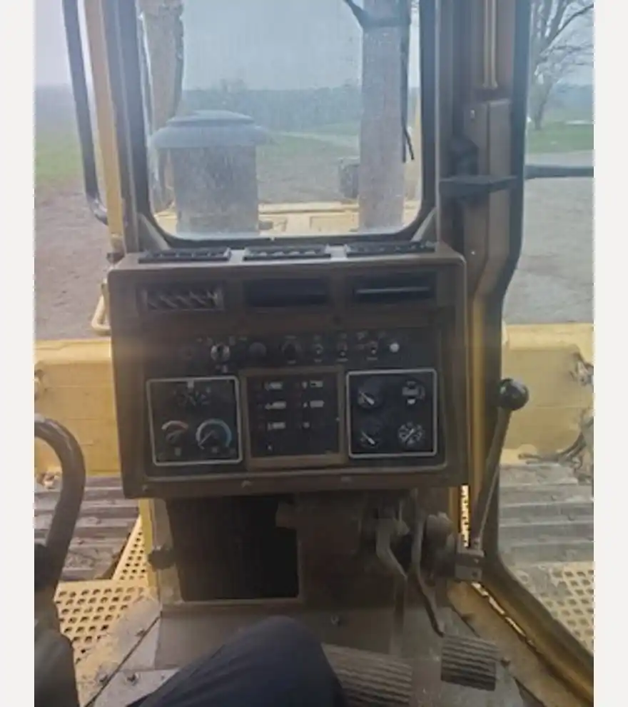 1989 Caterpillar D7H Crawler Dozer - Caterpillar Bulldozers - caterpillar-bulldozers-d7h-crawler-dozer-3e990b15-7.jpg