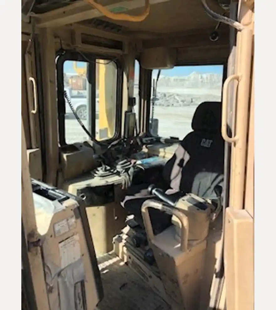 1998 Caterpillar D8R - Caterpillar Bulldozers - caterpillar-bulldozers-d8r-db202f0d-3.jpg