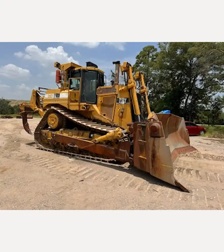 2005 Caterpillar D9T - Caterpillar Bulldozers - caterpillar-bulldozers-d9t-f320ba75-1.jpeg