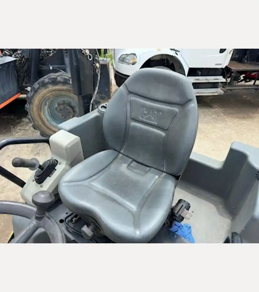 2018 Caterpillar CB34 Double Drum Roller - Caterpillar Compactors - caterpillar-compactors-cb34-double-drum-roller-ef94796d-3.jpeg