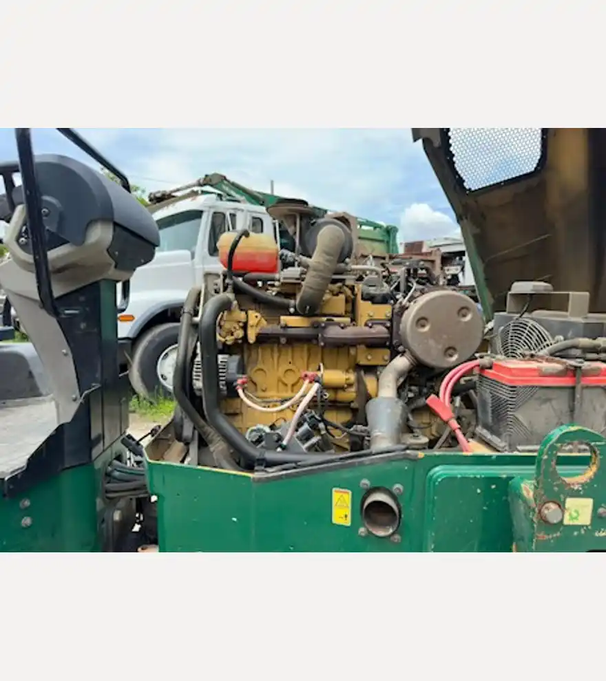 2018 Caterpillar CB34 Double Drum Roller - Caterpillar Compactors - caterpillar-compactors-cb34-double-drum-roller-ef94796d-9.jpeg