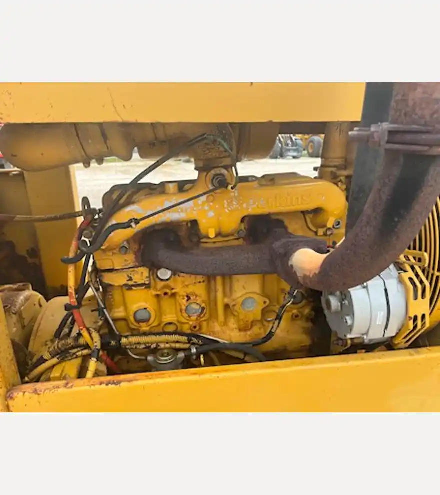 1987 Caterpillar CP-323 - Caterpillar Compactors - caterpillar-compactors-cp-323-1da45405-11.jpg