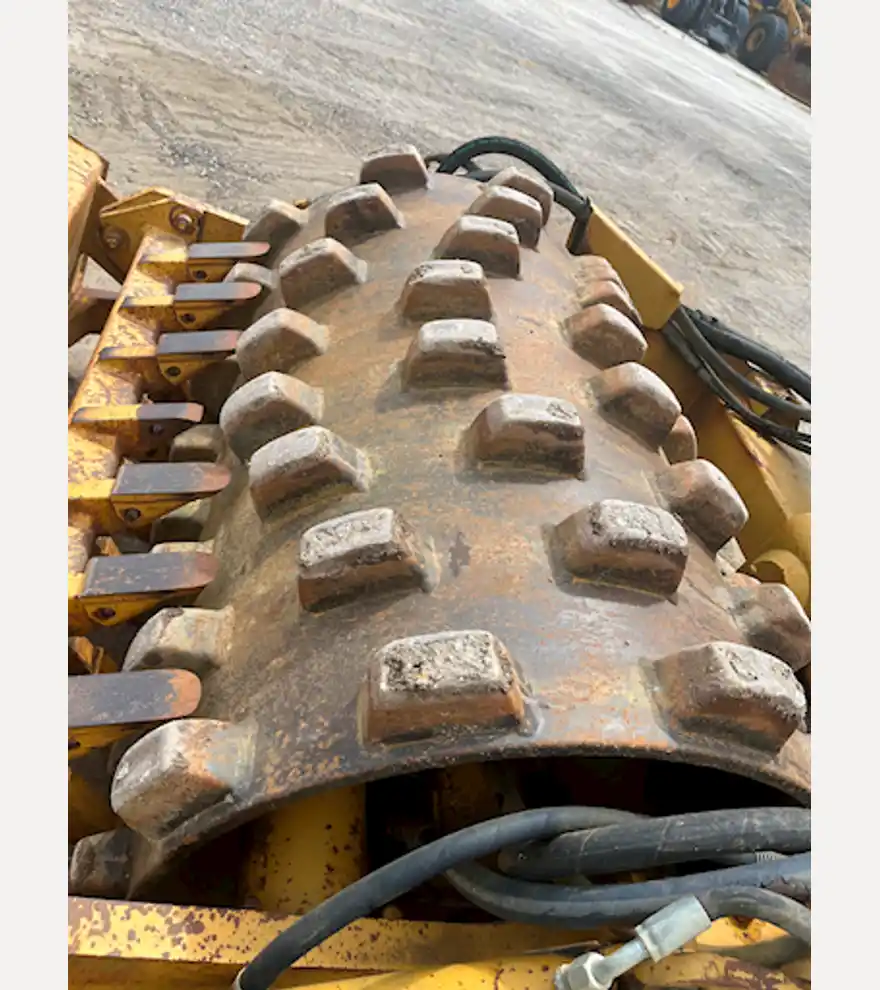 1987 Caterpillar CP-323 - Caterpillar Compactors - caterpillar-compactors-cp-323-1da45405-15.jpg