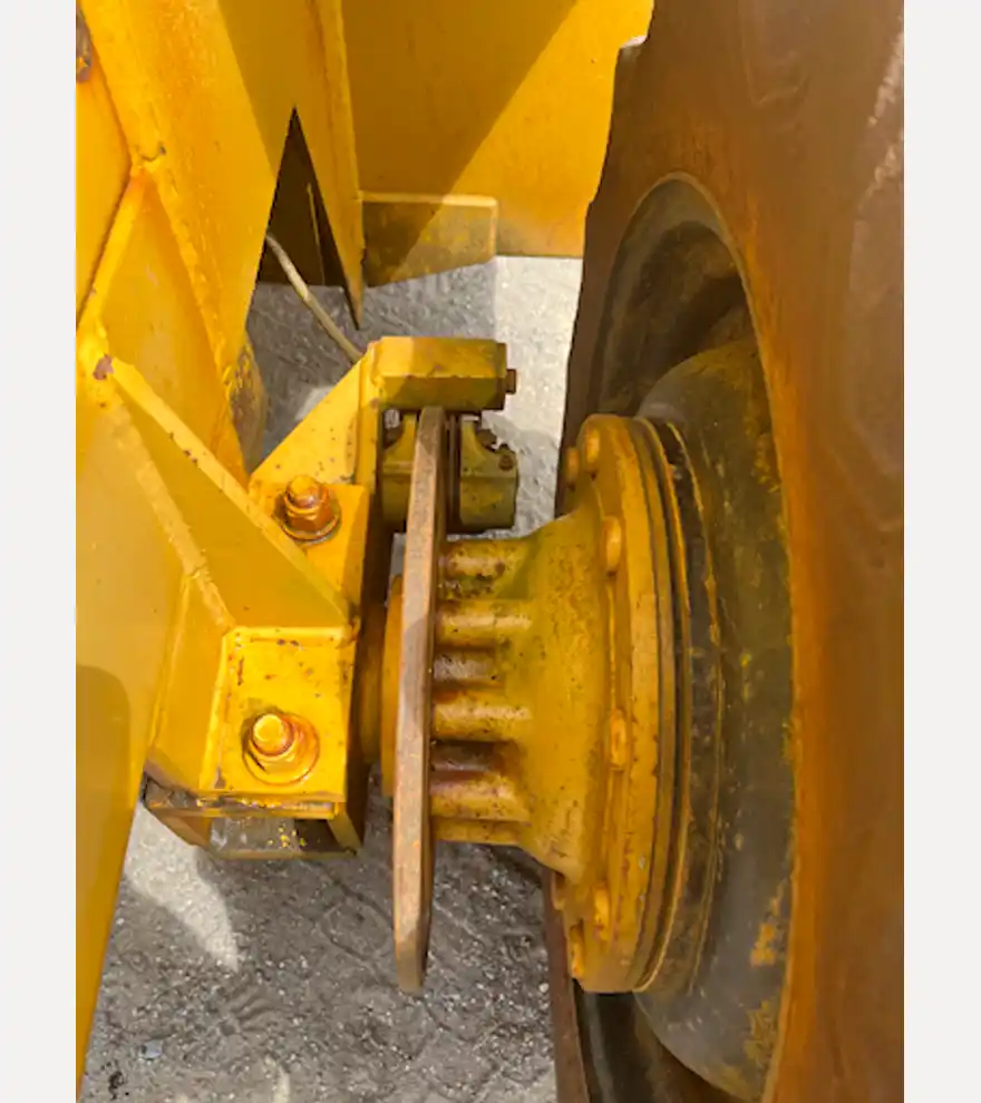 1987 Caterpillar CP-323 - Caterpillar Compactors - caterpillar-compactors-cp-323-1da45405-16.jpg