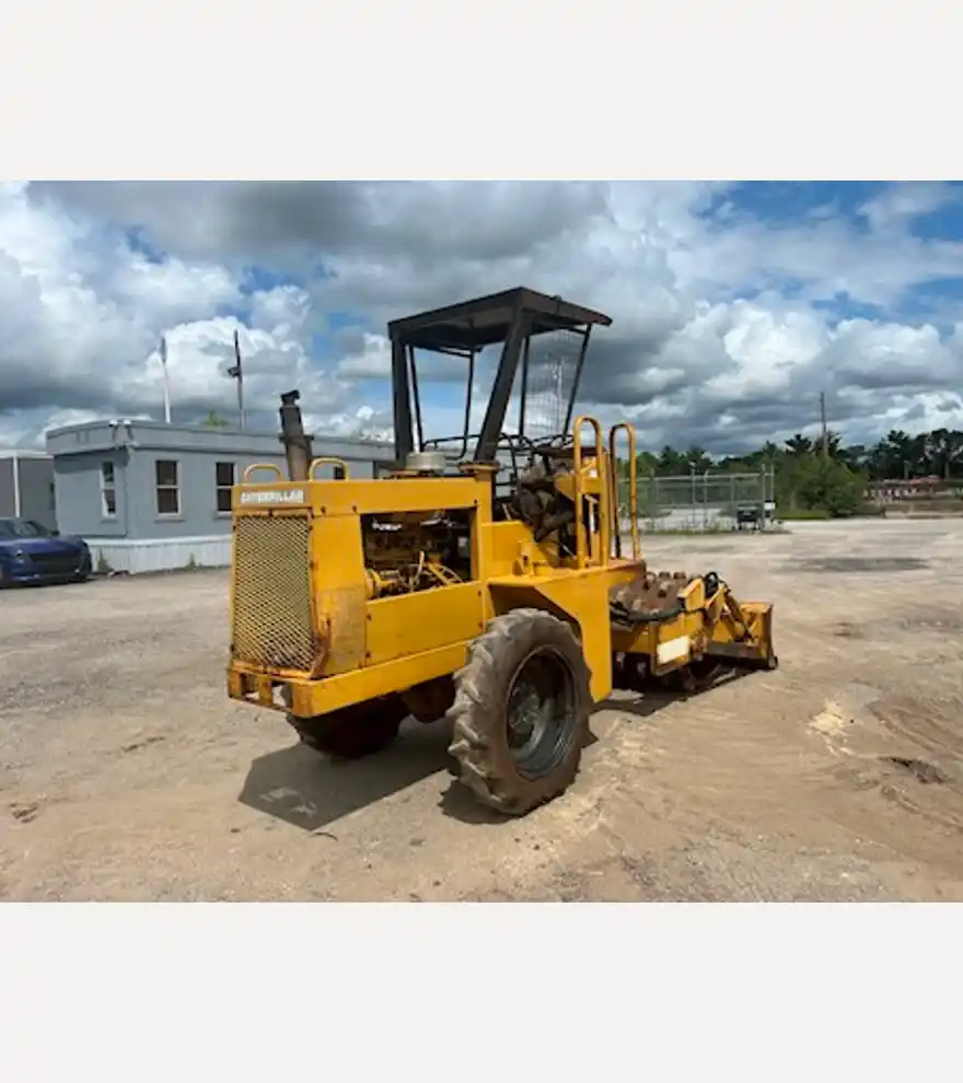 1987 Caterpillar CP-323 - Caterpillar Compactors - caterpillar-compactors-cp-323-1da45405-2.jpg
