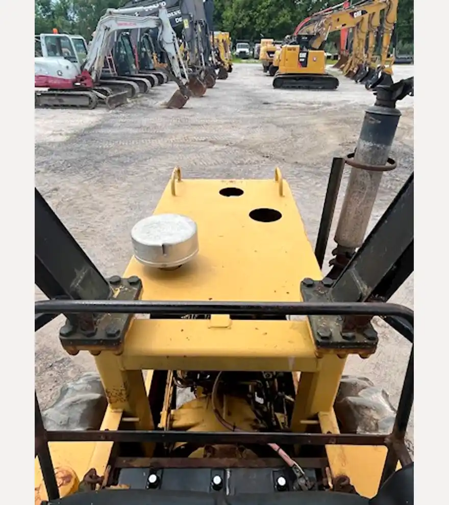 1987 Caterpillar CP-323 - Caterpillar Compactors - caterpillar-compactors-cp-323-1da45405-8.jpg