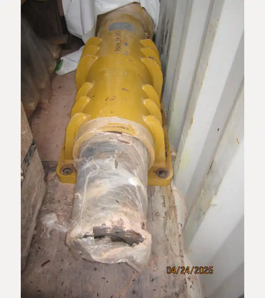  Caterpillar Suspension GP-Front 4T-4756, 335-6352 - Caterpillar Dump Trucks - caterpillar-dump-trucks-suspension-gp-front-4t-4756-335-6352-745abb6e-3.JPG