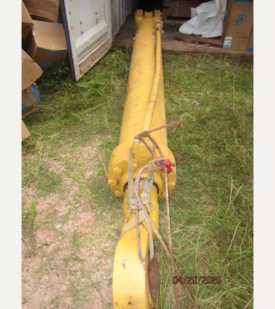  Caterpillar 107-6228 Boom Cylinder - Caterpillar Excavators - caterpillar-excavators-107-6228-boom-cylinder-f06d0ad8-2.JPG
