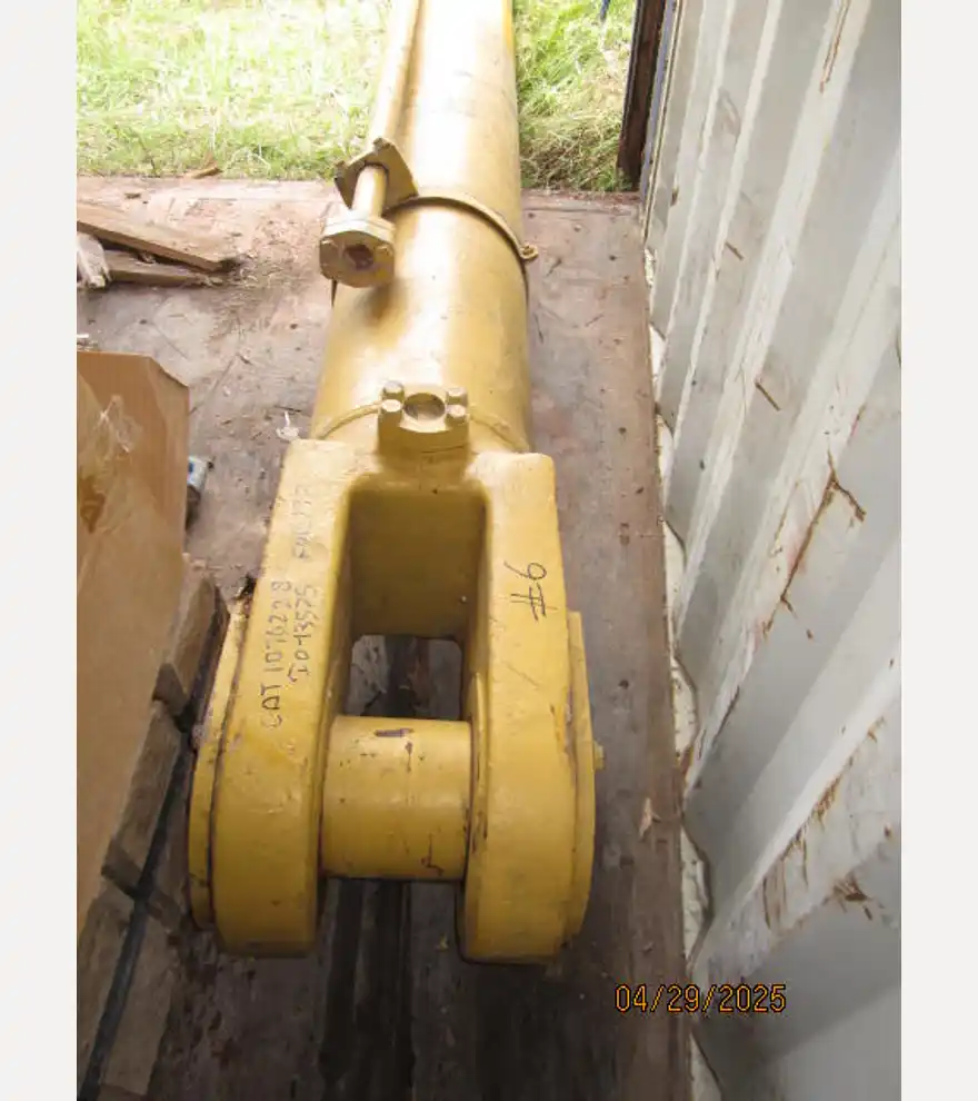  Caterpillar 107-6228 Boom Cylinder - Caterpillar Excavators - caterpillar-excavators-107-6228-boom-cylinder-f06d0ad8-5.JPG