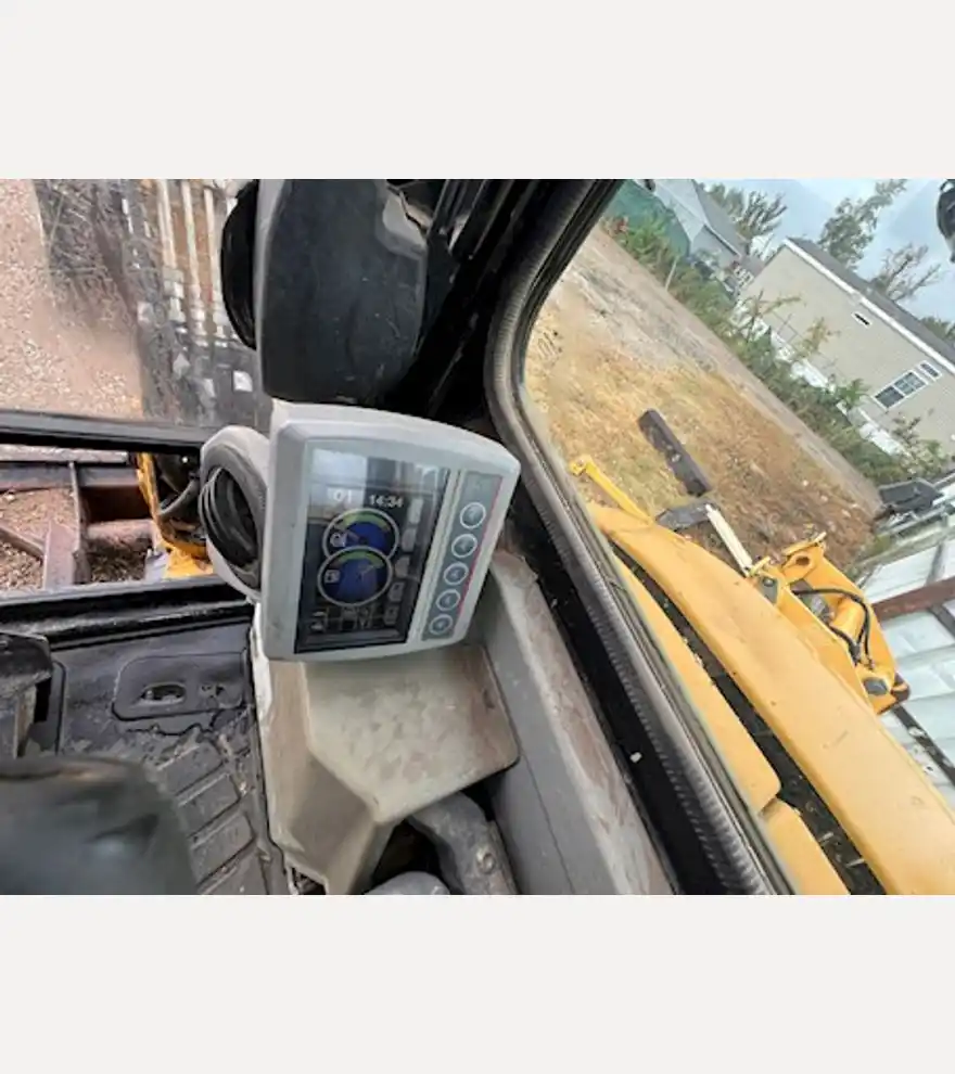 2015 Caterpillar 304E CR - Caterpillar Excavators - caterpillar-excavators-304e-cr-8e4c4e7e-12.jpeg