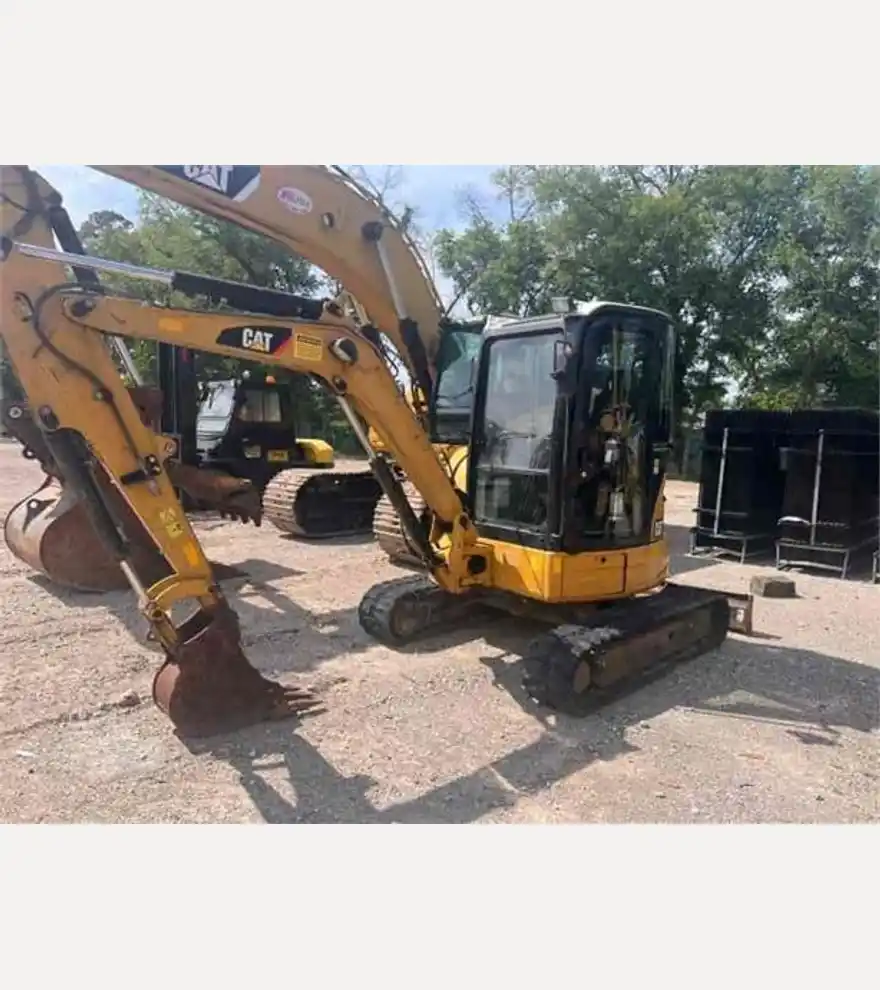 2015 Caterpillar 304E CR - Caterpillar Excavators - caterpillar-excavators-304e-cr-8e4c4e7e-2.jpeg