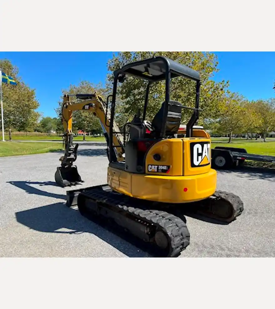 2017 Caterpillar 304E2 CR - Caterpillar Excavators - caterpillar-excavators-304e2-cr-505b8a4f-3.jpg