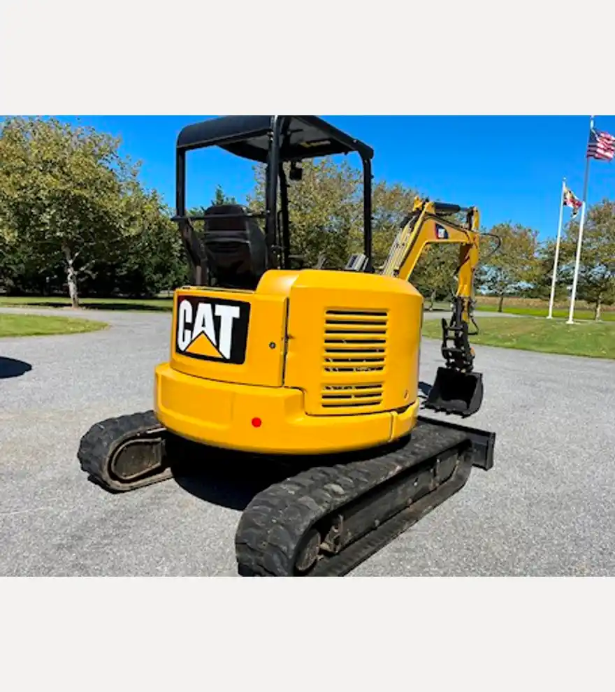 2017 Caterpillar 304E2 CR - Caterpillar Excavators - caterpillar-excavators-304e2-cr-505b8a4f-4.jpg