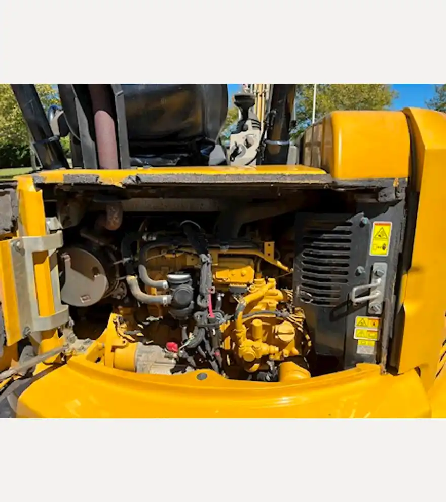 2017 Caterpillar 304E2 CR - Caterpillar Excavators - caterpillar-excavators-304e2-cr-505b8a4f-7.jpg