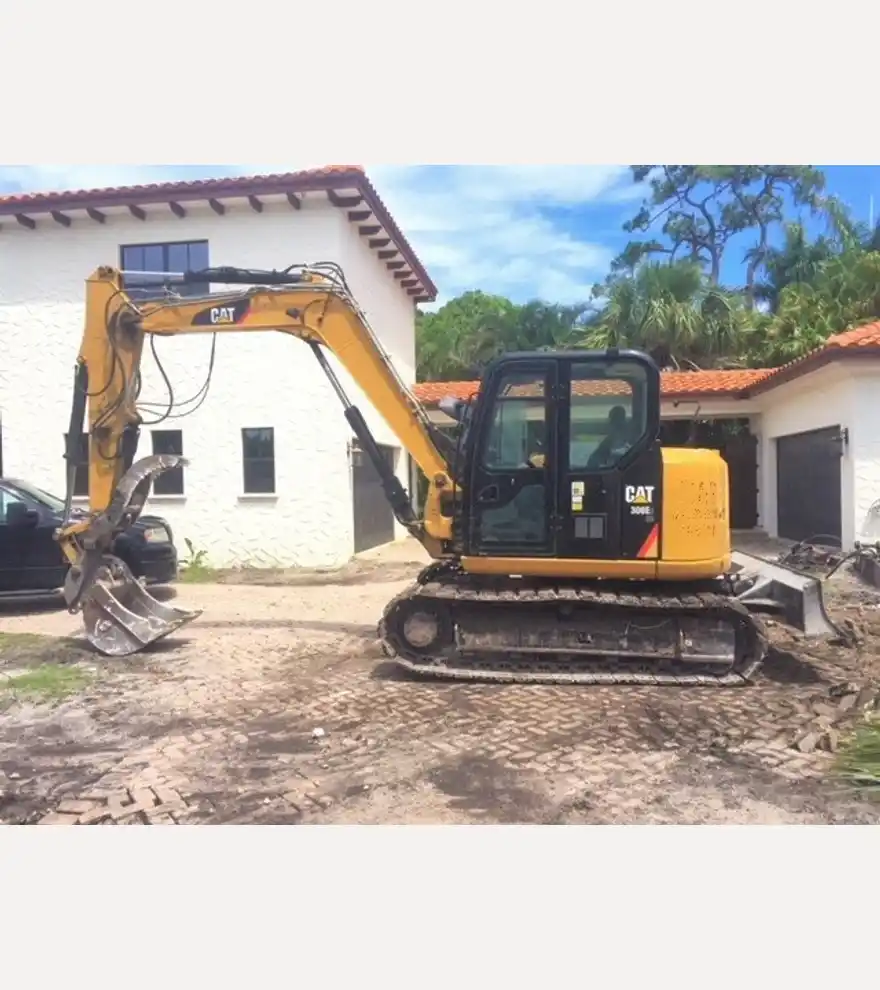 2015 Caterpillar 308E2CR - Caterpillar Excavators - caterpillar-excavators-308e2cr-89615726-1.JPG